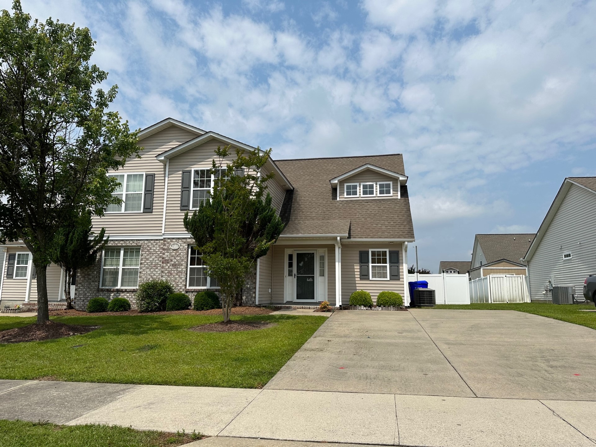 2533 Saddleback Drive - B